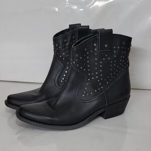 Dingo Women's Dusty Studded Black Leather Western Ankle Boots Size 8